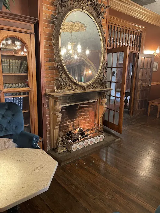 The Inn at Saratoga 4