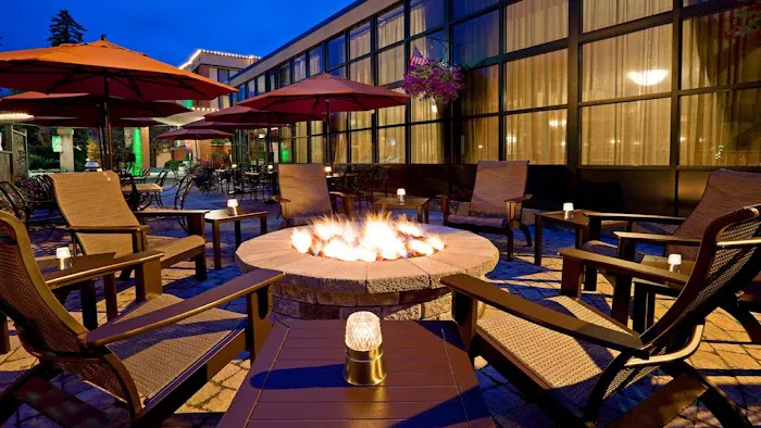 Holiday Inn Saratoga Springs, an IHG Hotel 4