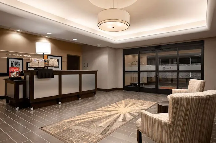 Hampton Inn & Suites Mansfield 4