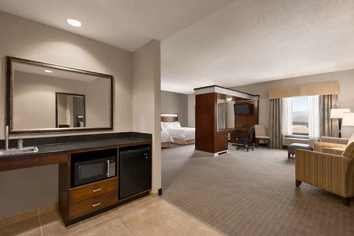 Hampton Inn & Suites Mansfield 4