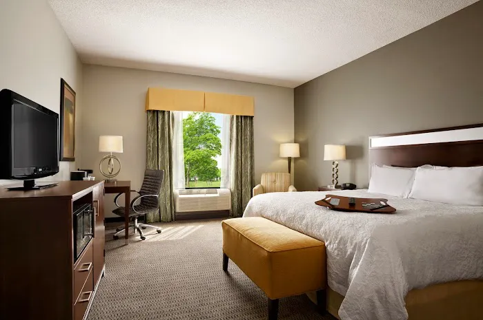 Hampton Inn & Suites Mansfield 4