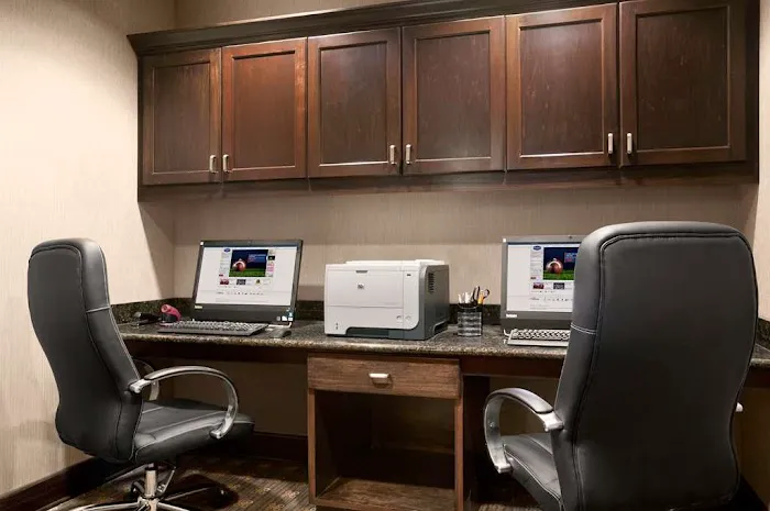 Hampton Inn & Suites Mansfield 4