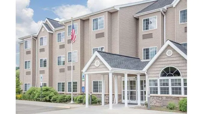 Microtel Inn & Suites by Wyndham Mansfield 4