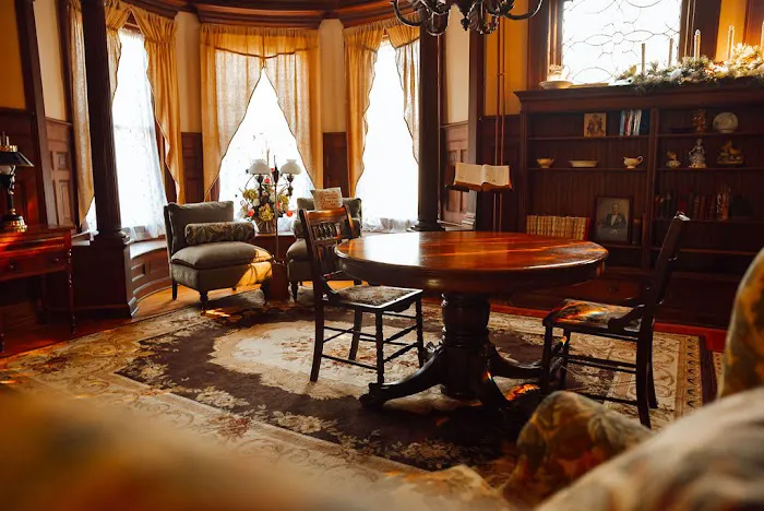 Mill Street Mansion 4