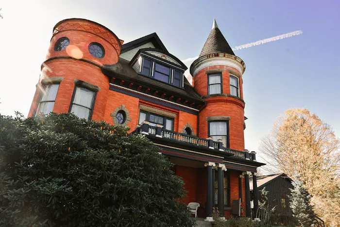 Mill Street Mansion 4