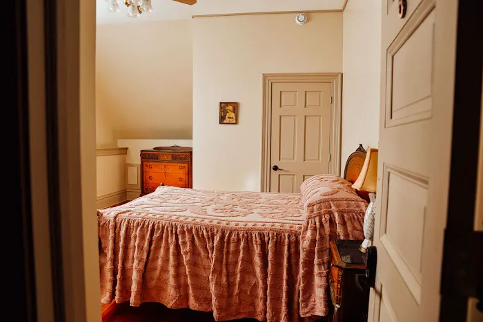 Mill Street Mansion 4