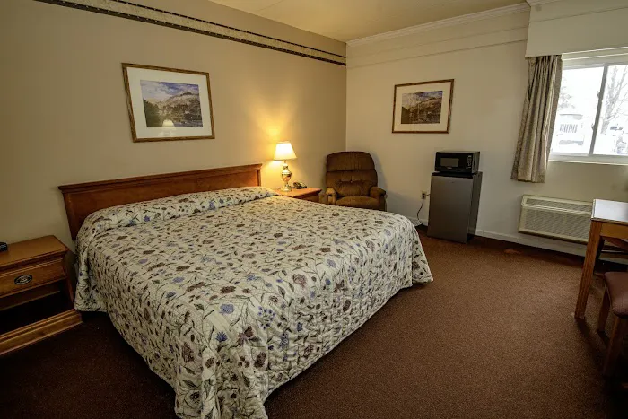 Westgate Inn 4
