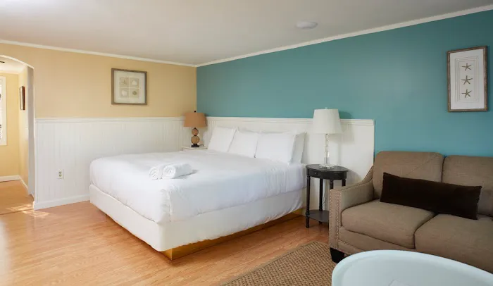 Breezeway Boutique Hotel 5