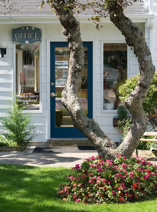 Breezeway Boutique Hotel 5