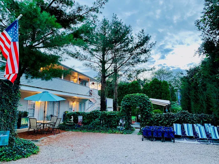 Blue Whale Inn 5