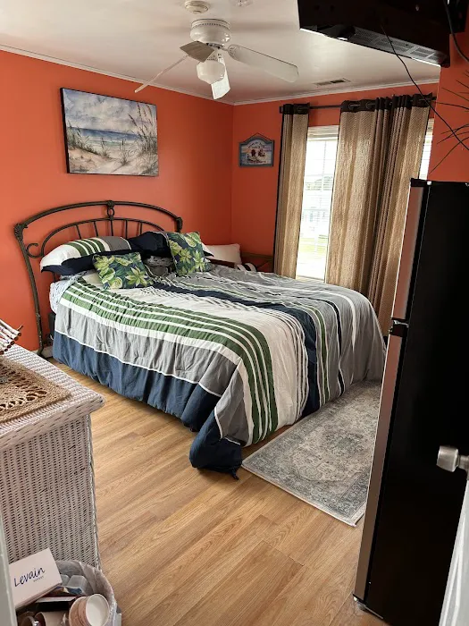 Blue Whale Inn 5
