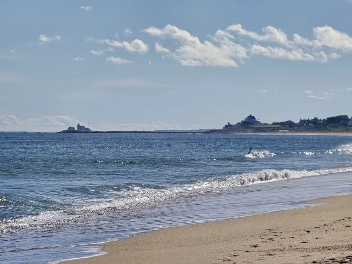 Sandcastle Beachfront Inn 5