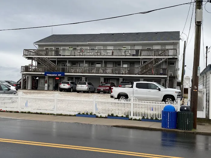Sandcastle Beachfront Inn 5