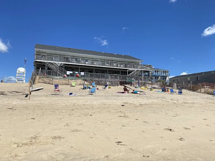 Sandcastle Beachfront Inn 5