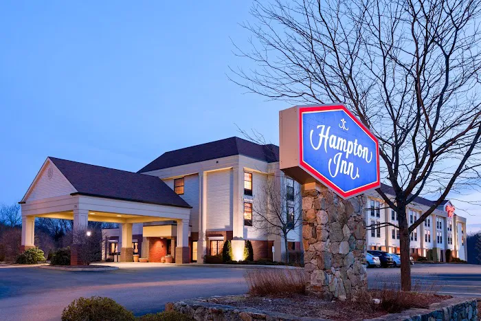 Hampton Inn Franklin/Milford 4