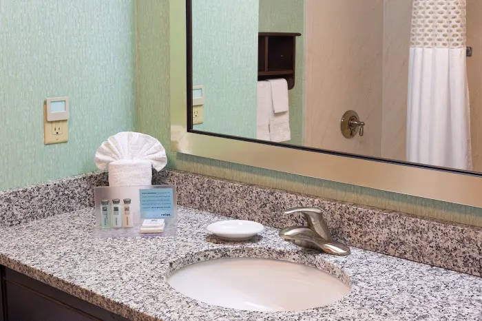Hampton Inn Franklin/Milford 4