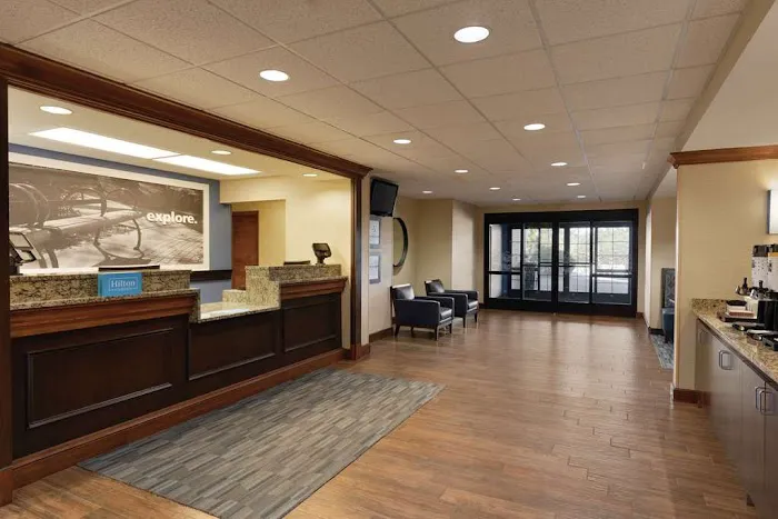Hampton Inn Franklin/Milford 4