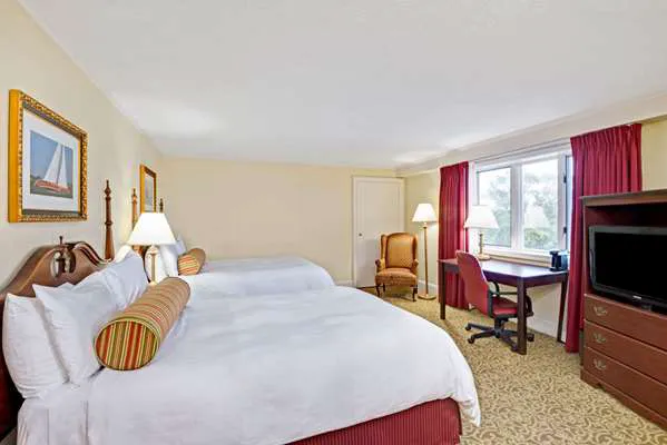 Ramada by Wyndham Seekonk Providence Area 4