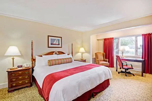 Ramada by Wyndham Seekonk Providence Area 4