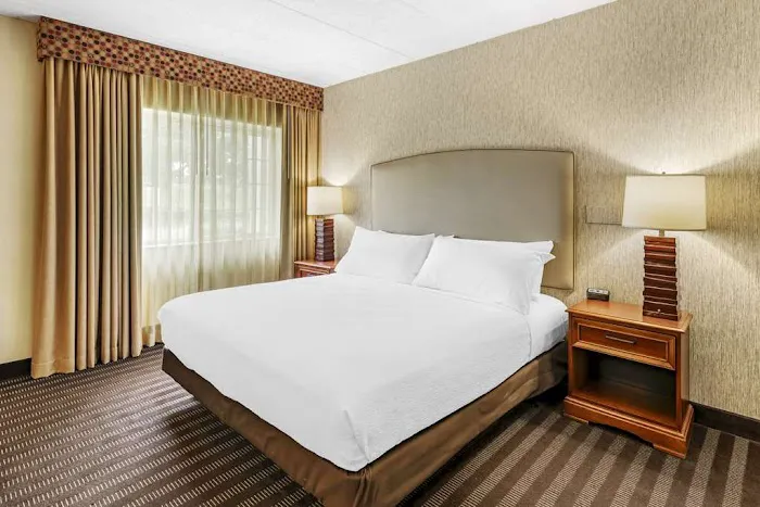 Best Western Springfield Hotel 4