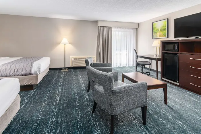 Best Western Plus Keene Hotel 4