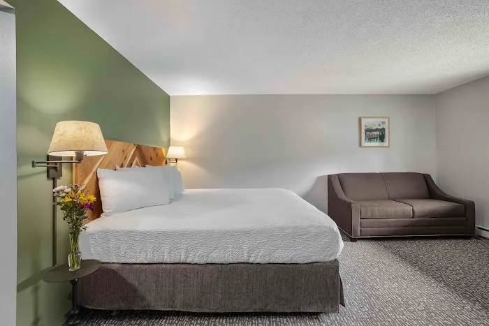 The Lodge at Mount Snow 5