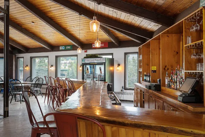 The Lodge at Mount Snow 5