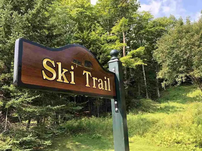 Green Mountain House | Ski-Back Trail & Shuttle to Mount Snow, VT 5