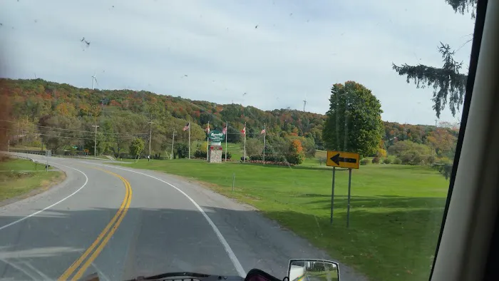 Byrncliff Maple Lodge 4
