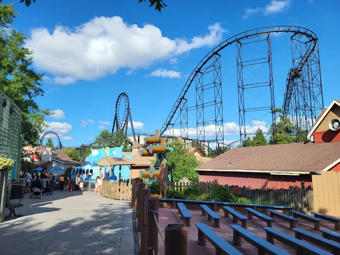 Six flags 4