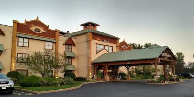 Lodge on the Lake