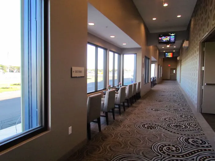 Hotel at Batavia Downs 4