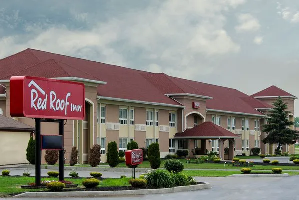 Red Roof Inn Batavia 4