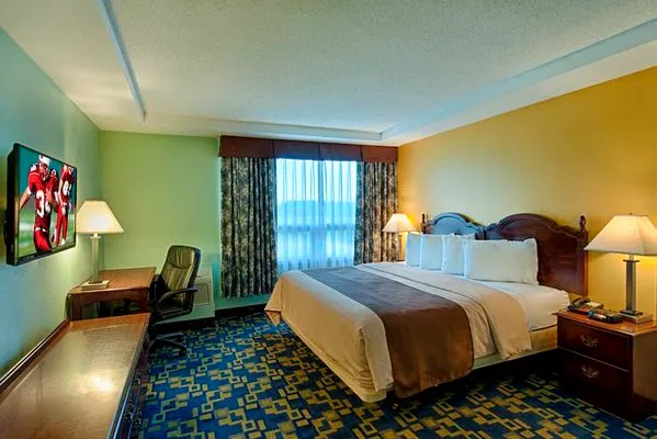 Red Roof Inn Batavia 4
