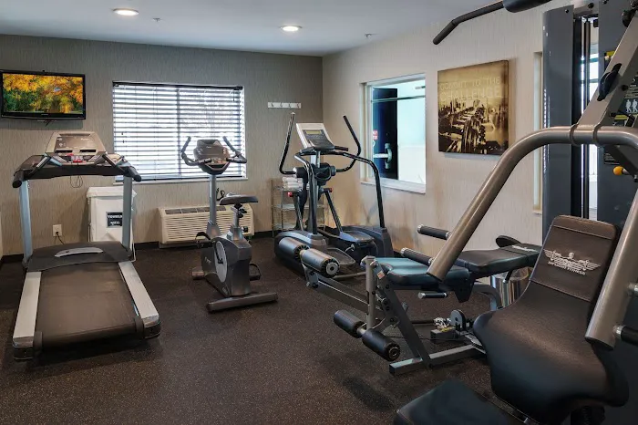 Best Western Crown Inn & Suites 4