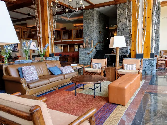 The Club at Spruce Peak 4