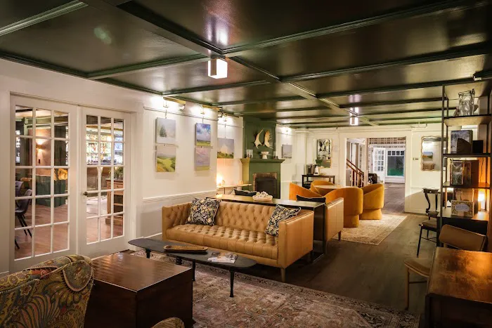 New London Inn 5