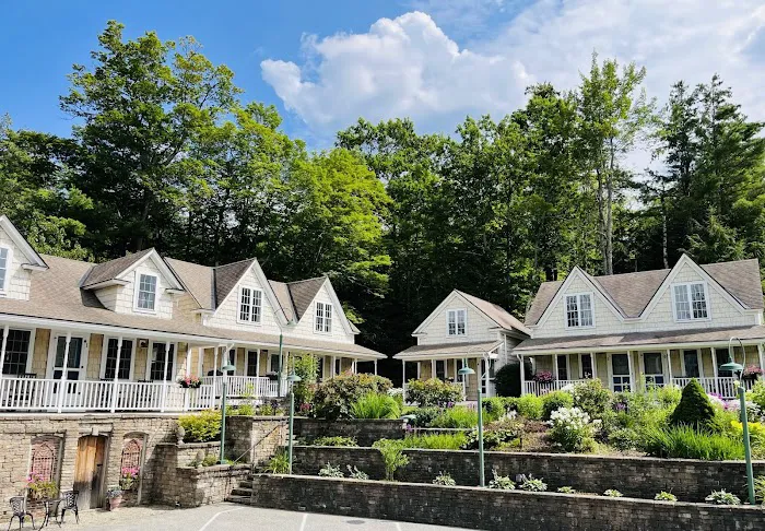 Sunapee Harbor Cottages 4