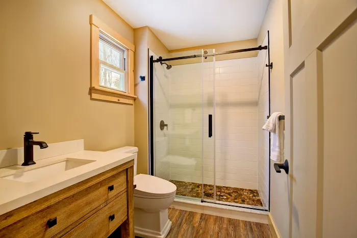 The Lodge by Sunapee Stays 4