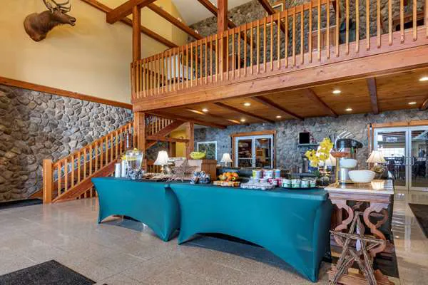 Mountain Edge Suites at Sunapee, Ascend Hotel Collection 5