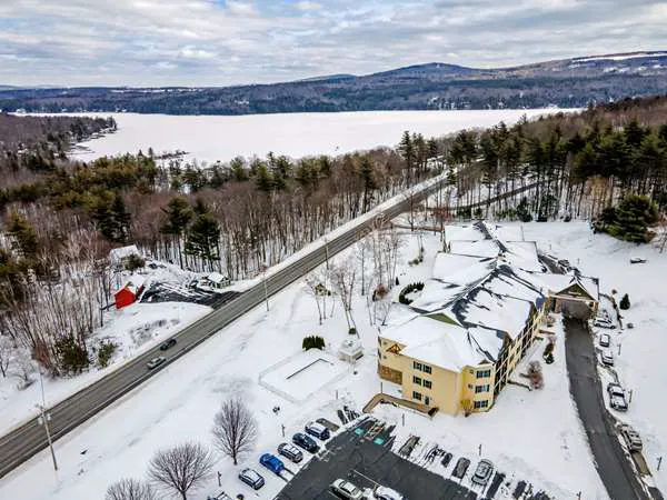 Mountain Edge Suites at Sunapee, Ascend Hotel Collection 5