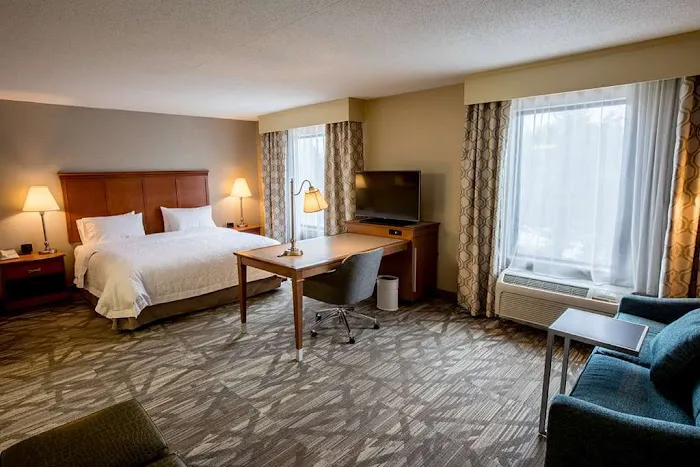 Hampton Inn & Suites Tilton 4