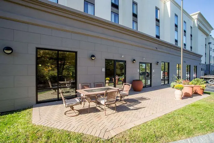 Hampton Inn & Suites Tilton 4