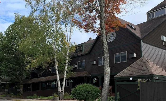 Snowy Owl Inn 4