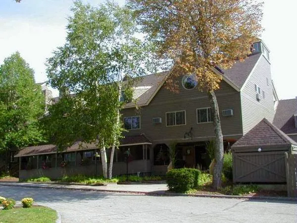 Snowy Owl Inn 4