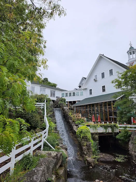 The Inn at Mill Falls 5
