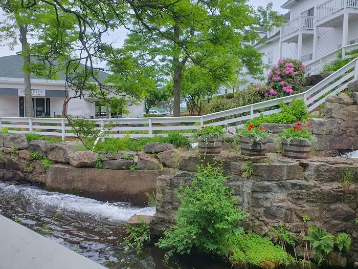 The Inn at Mill Falls 5