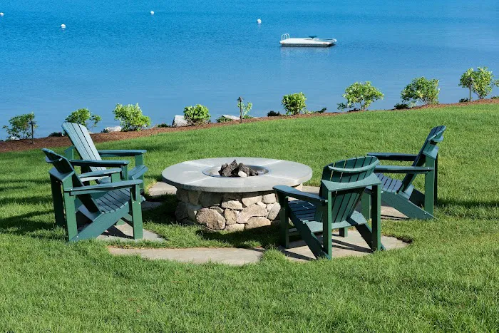 Center Harbor Inn 4