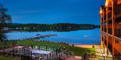 Center Harbor Inn