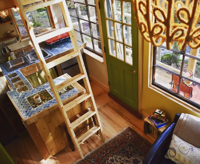 Stone City Treehouse 4